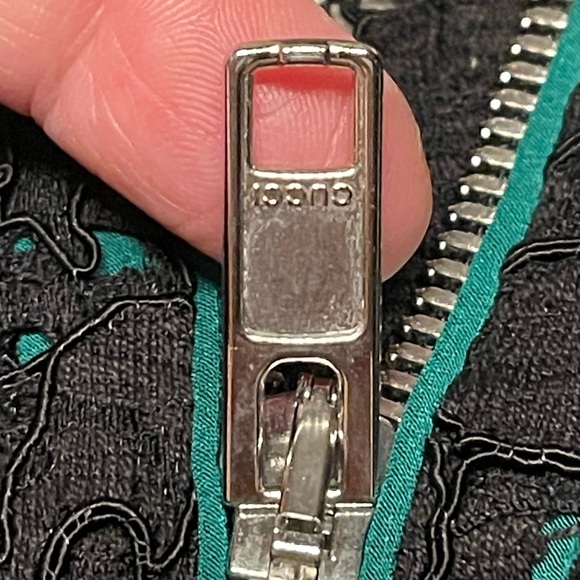 GUCCI 🌟 Floral Guipure Lace Bomber Jacket in Black—NWT - Picture 14 of 17